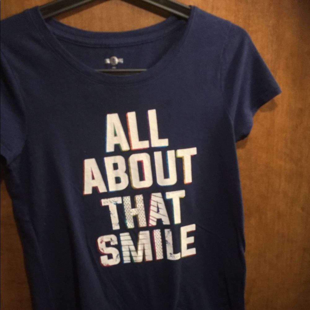 Dark blue graphic Tee mint  condition